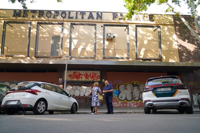 El alcalde de Palma visita Pere Garau y destaca los avances hacia el futuro centro multiservicios en el antiguo cine Metropolitan