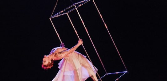 La compañía Marilén Ribot presenta Cuirassa Oberta en el Teatre Xesc Forteza