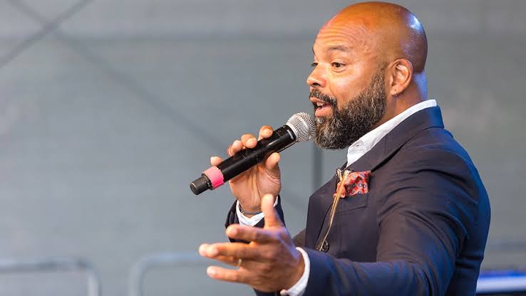 Myles Sanko inaugura el ciclo Noches en Bellver con su nuevo disco Let It Unfold