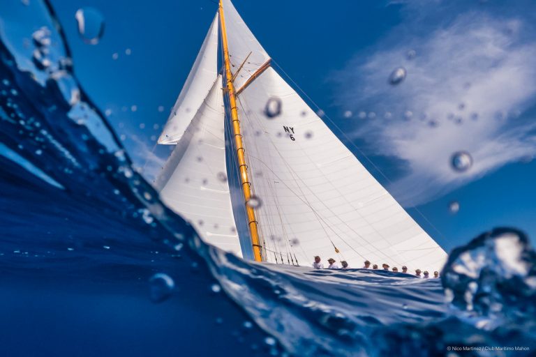Mariska, Spartan, Amorita y Argos ponen rumbo a la victoria en la XXI Copa del Rey Repsol de Barcos de Época
