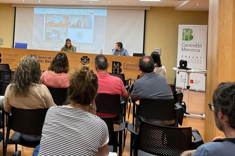 Cerca de un centenar de productores de Baleares participan en las jornadas sobre el logotipo de Producto Local