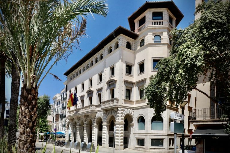 El Govern pide paralizar el reparto estatal de menores migrados no acompañados por la saturación extrema del sistema