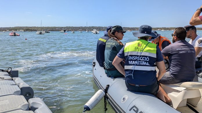 El Govern intensifica la vigilancia en Formentera con inspecciones en s'Estany des Peix y el campo de boyas de s'Espalmador