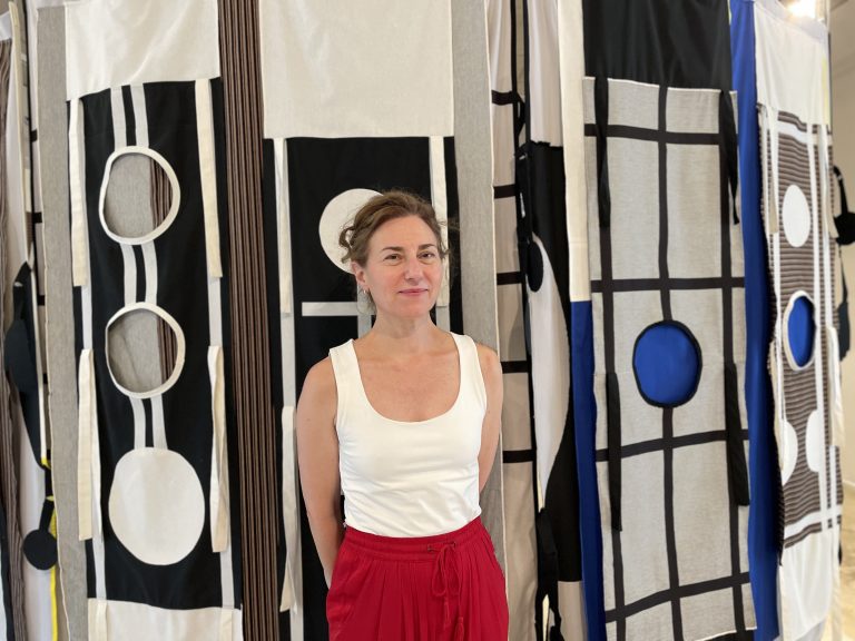Es Baluard Museu presenta en Alaró la exposición «Llengua de foc» de Valeria Maculan