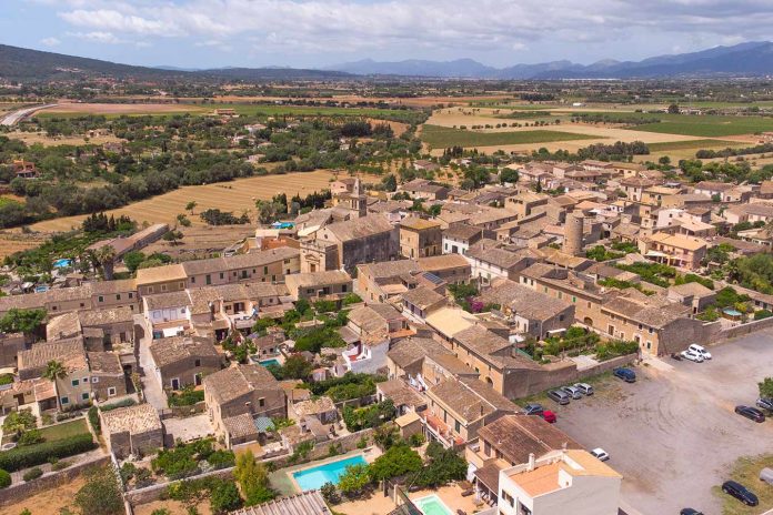 Sencelles renovará su planeamiento urbanístico después de 30 años gracias a un convenio con el Consell de Mallorca