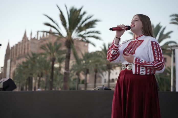 El Parc de la Mar se llena de color con el International Festival BalkanFolk Mallorca 2025