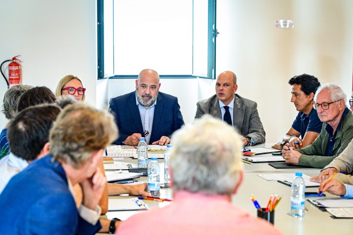 El alcalde de Palma preside la primera reunión del jurado del concurso de ideas para el futuro Recinto Ferial de Palma