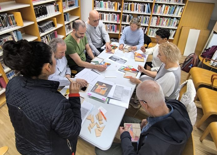 Talleres de rompecabezas de Arquímedes y de conversación en la Biblioteca Can Sales de Palma
