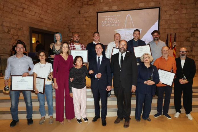 Gabriel Ignacio Madrid gana el Premio de Artesanía de Mallorca 2025 con la obra «Algues» Gabriel Ignacio Madrid gana el Premio de Artesanía de Mallorca 2025 con la obra «Algues»