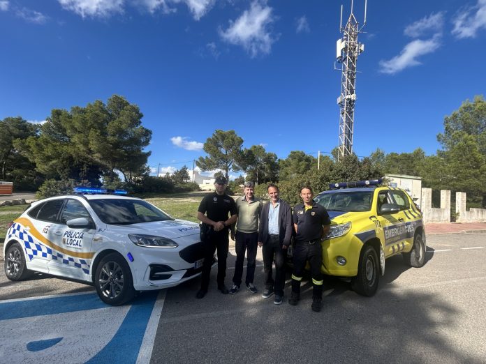 IB Digital instala una antena TetraIB en Portinatx para reforzar la conexión y la seguridad en la costa norte de Eivissa