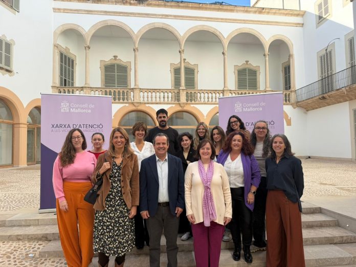 El Consell de Mallorca refuerza la coordinación con los servicios sociales municipales para mejorar la atención a las víctimas de violencia machista