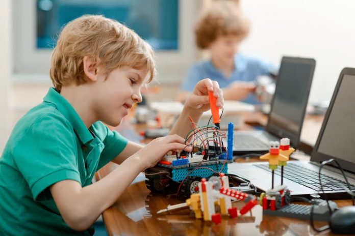 La Conselleria de Educació i Universitats impulsa los desafíos STEAM 2025/2026 de la Agencia Espacial Europea (ESA) con formaciones para el profesorado de las Illes Balears