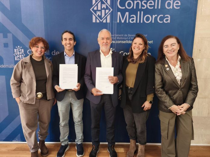 El IMAS y la UIB impulsan un curso pionero para mejorar la protección de la infancia y el apoyo a las familias