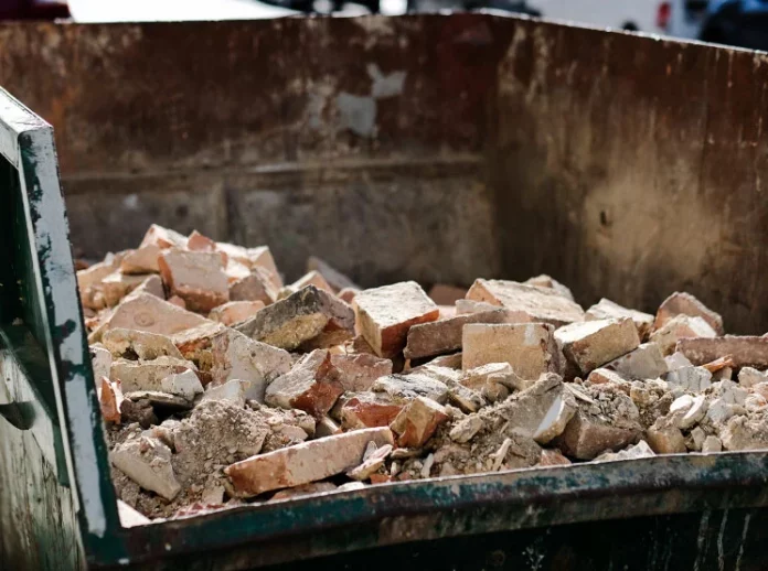 Aprobada una bajada del 20 % de la tarifa de escombros para 2026