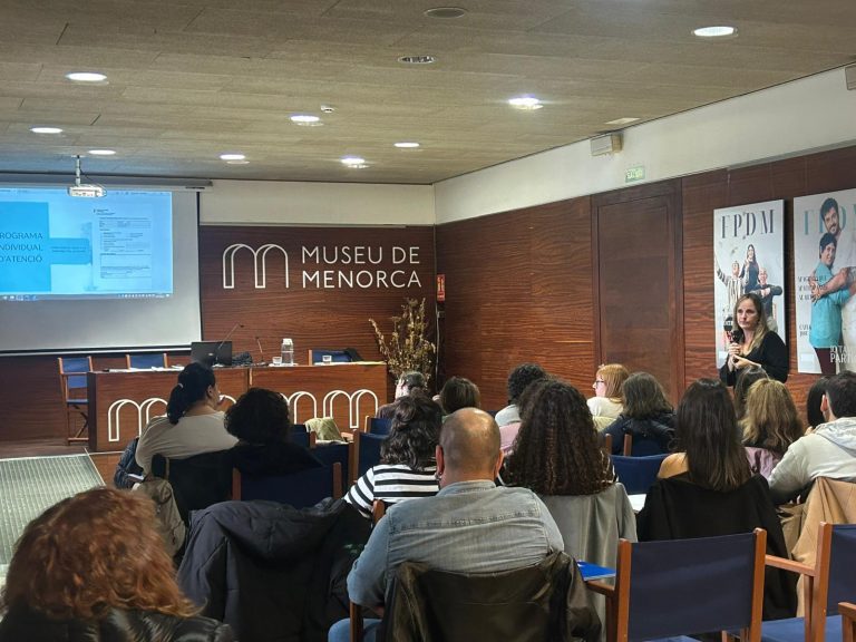 La Conselleria acredita a 89 profesionales en Menorca y Mallorca para reforzar las valoraciones de dependencia