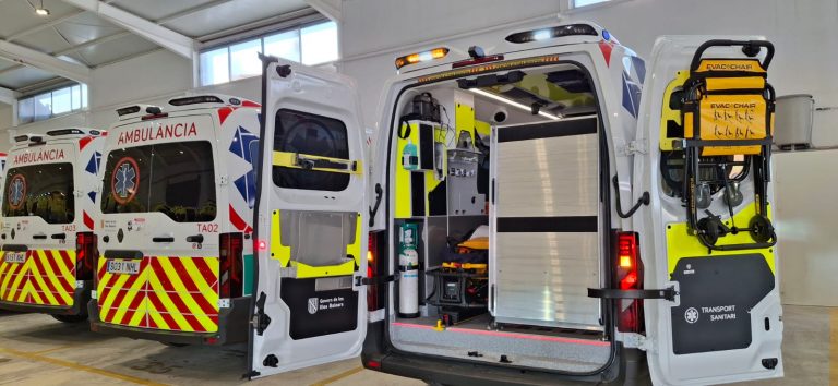 Despliegue de la nueva flota de ambulancias de transporte urgente y programado