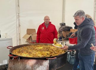 Inaugurada la Feria de las Casas y Centros Regionales en el Parque del Mar Inaugurada la Feria de las Casas y Centros Regionales en el Parque del Mar