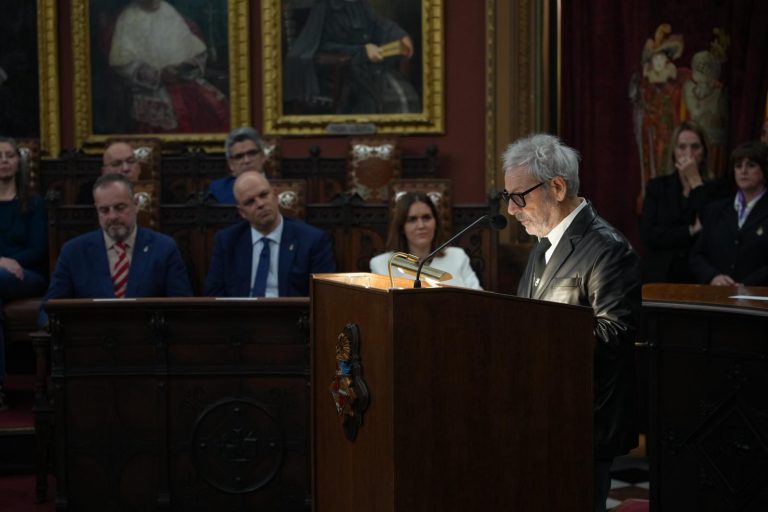 Pep Llambías inaugura la Festa de l’Estendard con un pregón cargado de memoria, arte y compromiso cultural