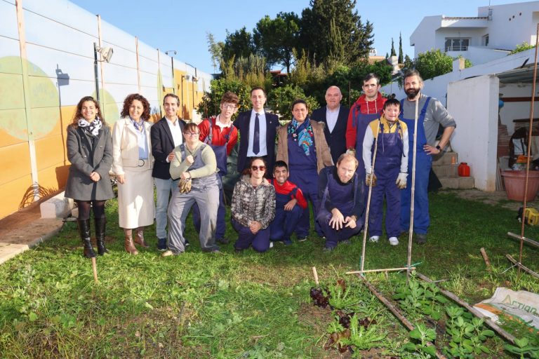 Visita a los talleres ocupacionales del centro EFI de La Purísima concertados con el IMAS