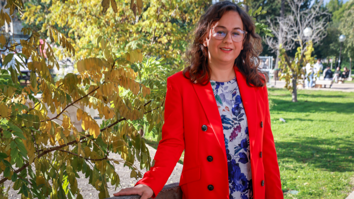 La investigadora Daniela Andrei Lupu, premiada por la Fundación de las Ciencias Farmacéuticas de Baleares