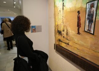 «Voces de África», seis mujeres y seis territorios que interpelan desde el arte en la Fundación Barceló «Voces de África», seis mujeres y seis territorios que interpelan desde el arte en la Fundación Barceló