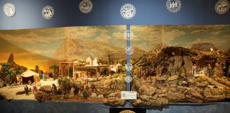 El belén que nace de una cueva El belén que nace de una cueva