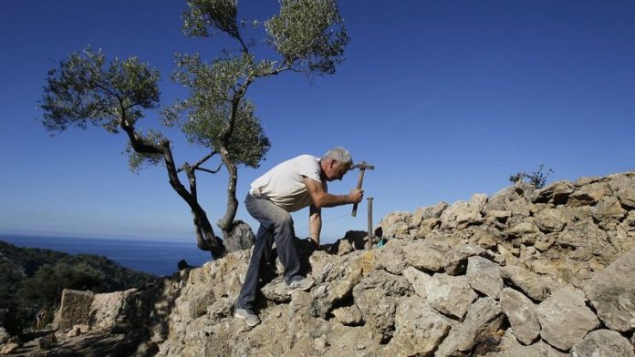 El oficio de marger logra el reconocimiento oficial del Estado y permitirá recuperar la enseñanza reglada de la pedra en sec