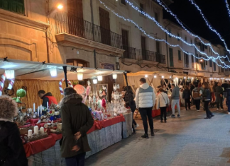 Llucmajor da la bienvenida a la Navidad con el encendido de luces y un mercado navideño con más de 50 puestos artesanos y gastronómicos Llucmajor da la bienvenida a la Navidad con el encendido de luces y un mercado navideño con más de 50 puestos artesanos y gastronómicos