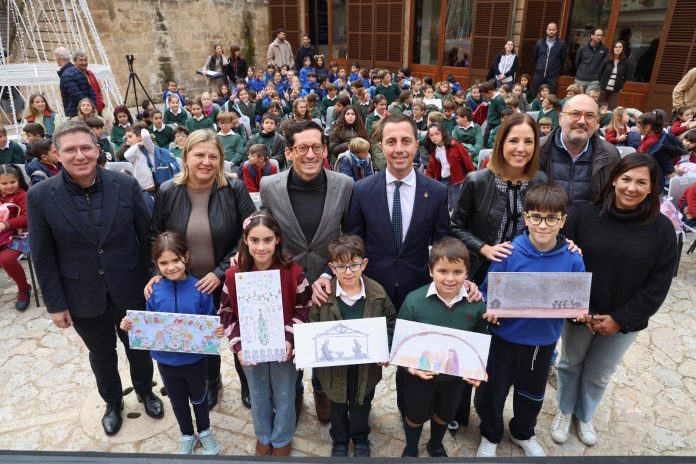 El Consell de Mallorca entrega los premios del concurso escolar “Dibuja tu postal navideña”