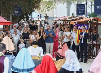 Primera feria artesana de Navidad en la Misericòrdia Primera feria artesana de Navidad en la Misericòrdia
