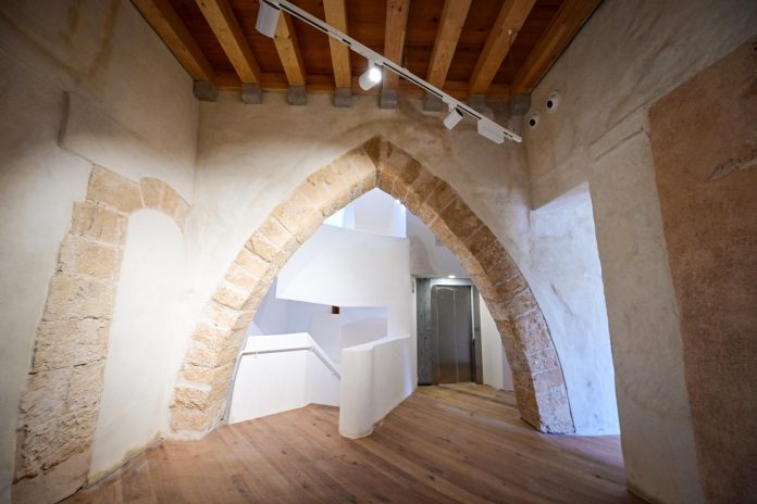 El alcalde visita la recta final de las obras de las Torres del Temple, futuro Centro de Interpretación de la Fortaleza del Temple