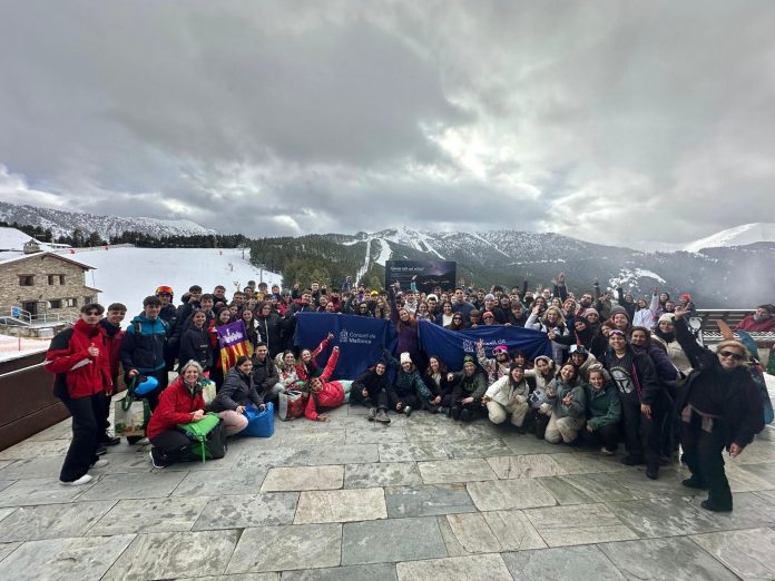 El programa «Joves a la neu» del Consell de Mallorca bate récord de participación con 2.177 inscripciones