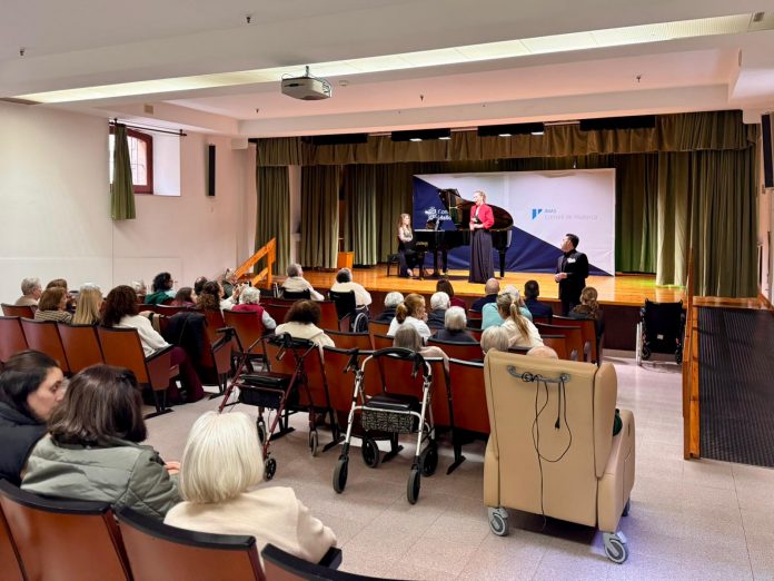 El Consell de Mallorca y el Teatre Principal acercan la zarzuela a las residencias del IMAS