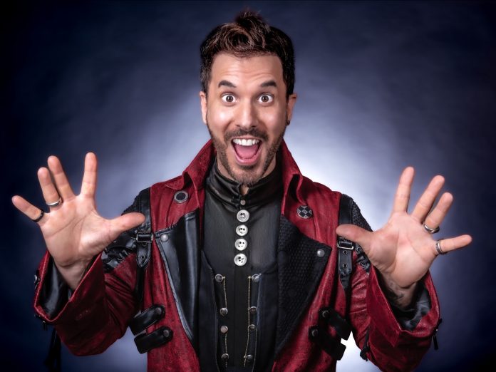 El show del Mago Félix llena de magia y humor el teatro estas Navidades
