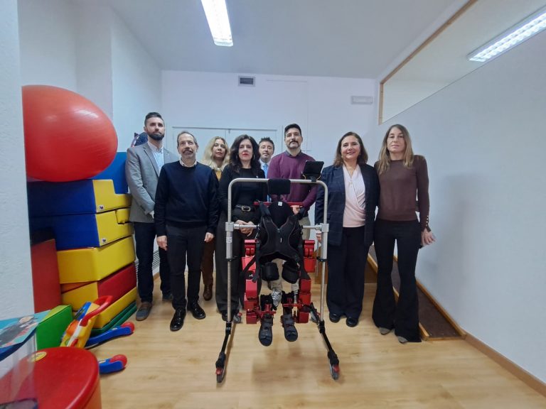 Exoesqueleto pediátrico pionero para mejorar la movilidad de niños con discapacidad motora grave