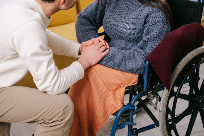 El Govern adjudica dos contratos pioneros para valorar a más de 14.000 personas con discapacidad