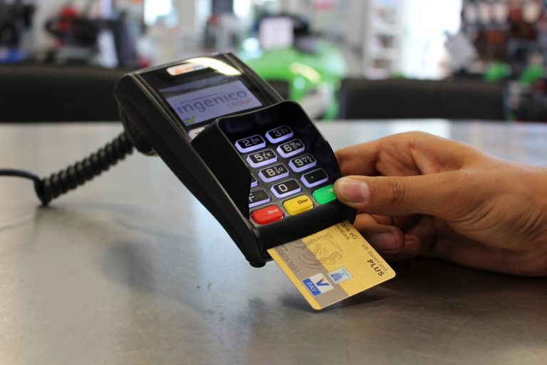 La ATIB amplía las opciones de pago y permite el abono de tributos mediante TPV