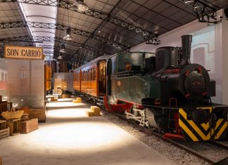 Programa de divulgación ferroviaria con visitas guiadas para escolares y actividades abiertas a la ciudadanía Programa de divulgación ferroviaria con visitas guiadas para escolares y actividades abiertas a la ciudadanía