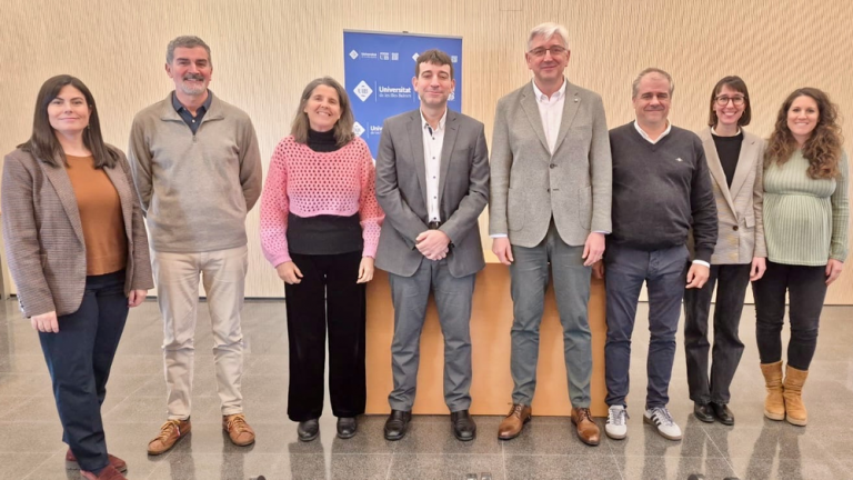 La UIB y Veolia impulsan un proyecto pionero para gestionar la huella hídrica del turismo en Baleares