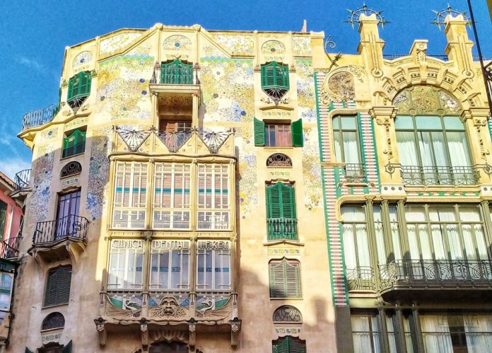 Cuando la Palma burguesa abrazó el modernismo: Can Forteza Rey Cuando la Palma burguesa abrazó el modernismo: Can Forteza Rey