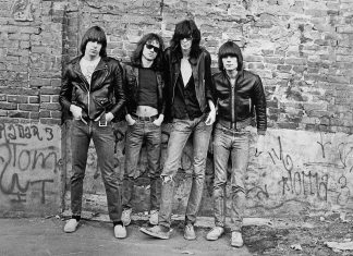 RetROCKspectiva 2026 celebra los 50 años del primer disco de Ramones en el Mar i Terra RetROCKspectiva 2026 celebra los 50 años del primer disco de Ramones en el Mar i Terra