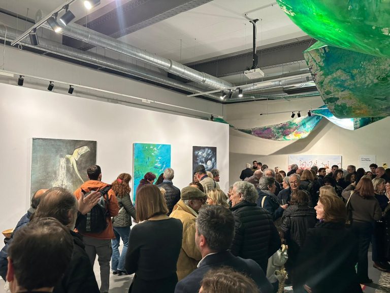 Centenares de personas asisten a la inauguración de dos nuevas exposiciones en La Misericòrdia