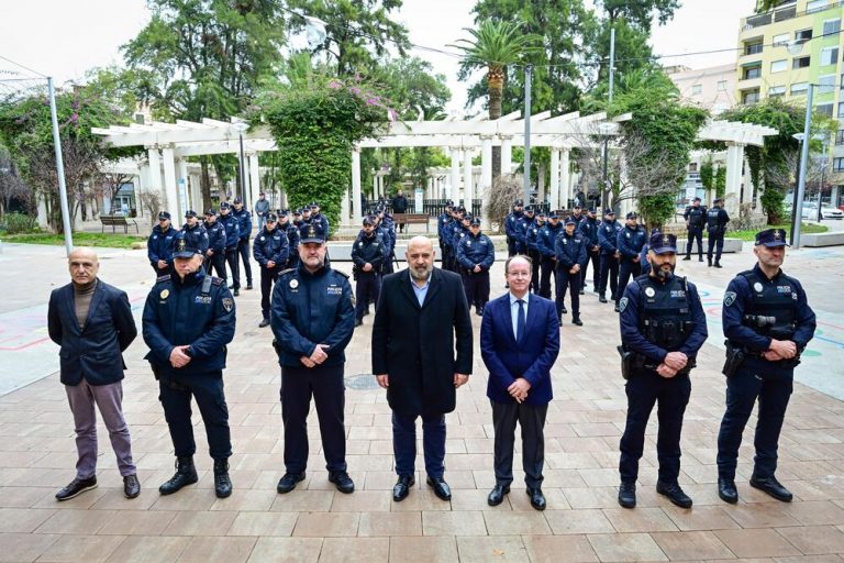 Palma incorpora 32 nuevos policías locales en prácticas y anuncia 50 plazas más para reforzar la plantilla