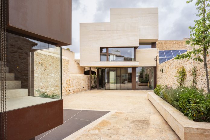 La Casa Blai Bonet acogerá nuevas residencias poéticas en 2026 con una edición especial dedicada al poeta de Santanyí