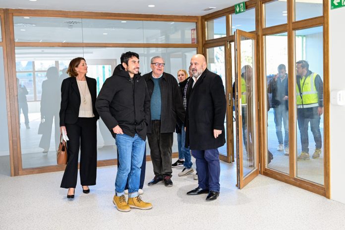 Jaime Martínez Llabrés visita la nueva escoleta municipal de Son Gibert, que ampliará en 92 las plazas de educación 0-3 en Palma