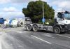 Un camión cubre de cemento la Vía de Cintura y provoca un gran colapso circulatorio en Palma Un camión cubre de cemento la Vía de Cintura y provoca un gran colapso circulatorio en Palma
