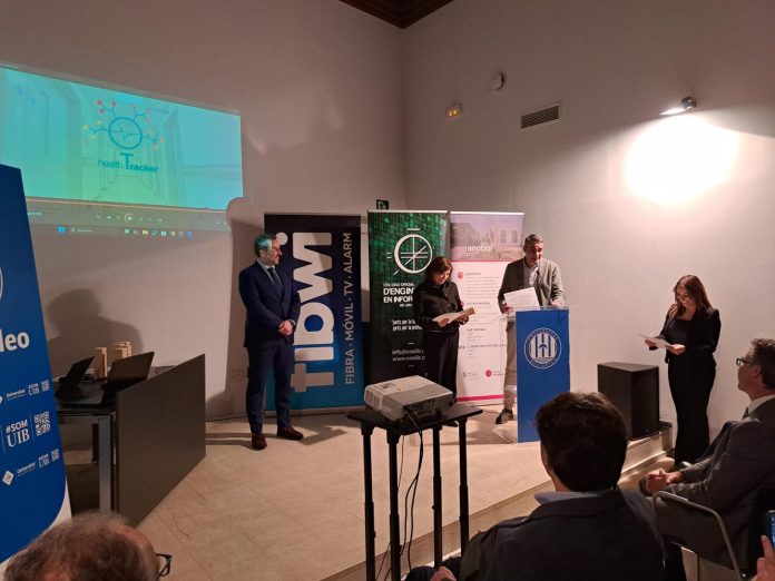El proyecto Health Tracker, premio al mejor proyecto informático en los I Premios COEIIB