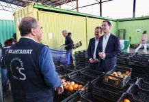 El presidente del Consell visita la Fundació Monti-Sion Solidària para conocer su labor social El presidente del Consell visita la Fundació Monti-Sion Solidària para conocer su labor social