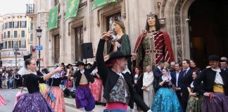 El Consell concede por primera vez 105.000 euros para el mantenimiento de gigantes y cabezudos de Mallorca El Consell concede por primera vez 105.000 euros para el mantenimiento de gigantes y cabezudos de Mallorca