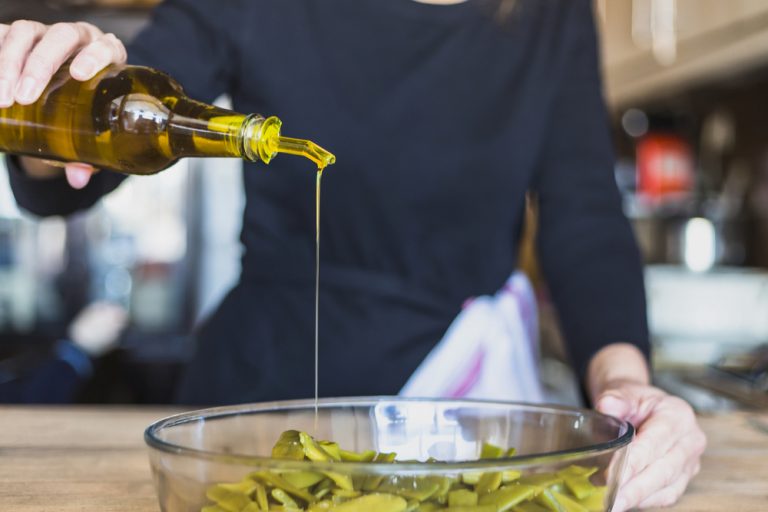 Un estudio estatal con participación del IdISBa confirma que el aceite de oliva virgen extra reduce el riesgo cardiovascular